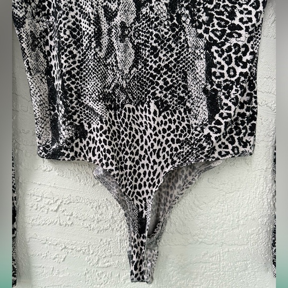 Free People Intimately Body Suit Large P2P 17”. Viscose Spandex Snake Skin - Picture 5 of 12